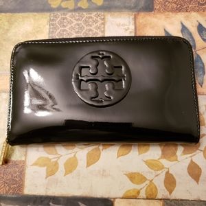 Tory Burch wallet
